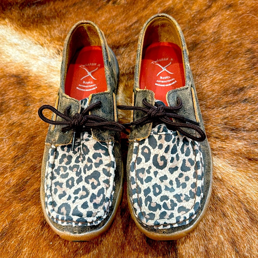 By Twisted boots, leopard print, machine washable